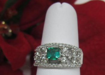 Emerald & Diamond Ring