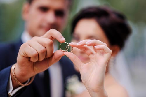 bridge and groom rings